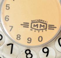 Vörösmarty Magda (1933-): Erdőrészlet. Tus, papír, jelzett (szárazpecsét), katalógussal, 23×31 cm