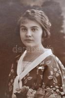 cca 1900-1950 Vegyes fotó és okmány tétel, csoportképek, életképek, stb