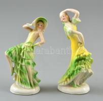 Táncoló nők, 2 db porcelán figura, jelzés nélkül, kopásnyomokkal, m: 14 és 15,5 cm