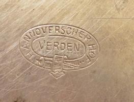 Ezüstözött fém szószos tál, jelzett (Hutschenreuter), erősen karcos, 29×19 cm, m:15 cm