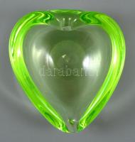 Muránói "uránium" szív tálka, formába fújt, jelzés nélkül, hibátlan, 13×11 cm