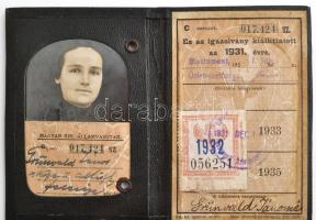 1923-1946 Vegyes okmányt tétel, 5 db, közte 3 db MÁV félárú jegy váltására jogosító fényképes igazol...