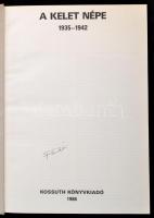 Medvigy Endre: A Kelet népe 1935-42. Bp., 1986, Kossuth. Kiadói kartonált papírkötés, a borító háta ...