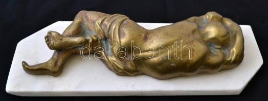 Jelzés nélkül: Alvó férfi. Bronz, talapzaton, h:18 cm