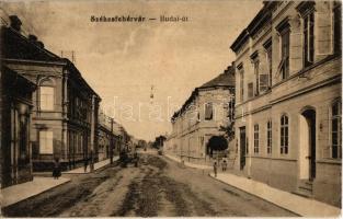 17 db régi magyar városképes lap / 17 pre-1945 Hungarian town-view postcards