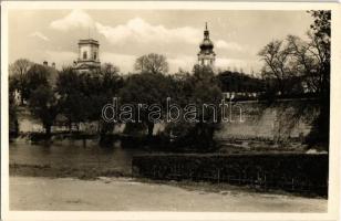 80 db régi és modern magyar városképes lap vegyesen (főleg a 40-es évekből), sok Budapest / 80 pre-1...