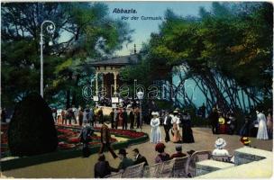 Abbazia, Opatija; Vor der Curmusik / promenade, music pavilion with music band