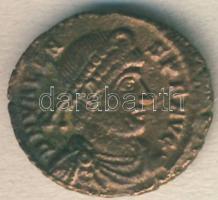 Római Császárság Valens 364-378. Bronzpénz T:3