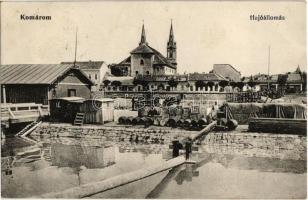 1913 Komárom, Komárnó; hajóállomás / port