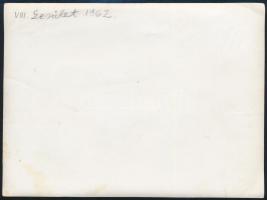 1962 Bp., VIII. ker., Szent Rita kápolna, csoportkép, fotó, hátulján feliratozva, 13×17,5 cm