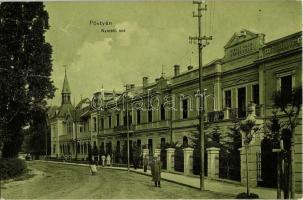 1909 Pöstyén, Pistyan, Piestany; Nyaraló sor, Király villa. Dr. Trenkler Co. Pös. 13. / street view, villas (gyűrődés / crease)