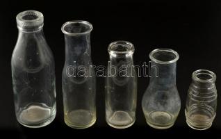 4 db régi tejesüveg + 1 régi mustáros üveg, sérülésekkel, m: 11 és 19 cm között