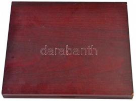 Fa éremtartó kazetta 6+1 férőhellyel, használt, jó állapotban