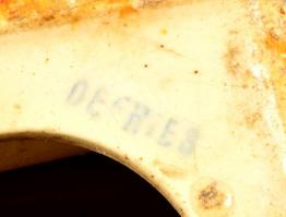 cca 1880 J.Defries & Sons áttört lámpatest + fém talapzat, kézzel festett porcelánfajansz, jelze...