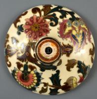 cca 1880 Zsolnay lámpatest (négy részes, szétszerelve), kézzel festett porcelánfajansz, talapzaton f...