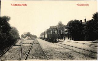 Kézdivásárhely, Targu Secuiesc; Vasútállomás, gőzmozdony, vonat. Kiadja Gyárfás Károly 797. / Bahnhof / railway station, locomotive, train (vágott / cut)