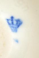 Porcelán őzbak, kézzel festett, jelzett, apró kopásokkal, m: 14,5 cm