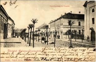 1904 Balassagyarmat, Takarékpénztár és Fő utca. Kiadja Halyák István (EK)