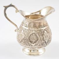 Ezüst Iráni tejkiöntő és cukortartó 900-as ezüst, perzsa mintával, jelzett. 112 g d:8 cm, m:8 cm