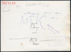 1938 Bajnok az MTK, pecséttel jelzett sajtófotó, felülete sérült, 13×18 cm