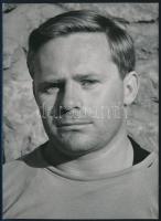 1963 Veres Győző (1936-2011) világbajnok súlyemelő, MTI sajtófotó, pecséttel jelzett, 18×13 cm