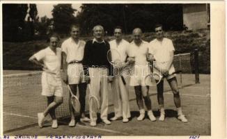 1951 Ikarus tenisz csapata, versenycsapat / Hungarian tennis players. photo