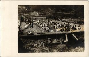 1918 Fürdőző katonák / WWI K.u.K. military, bathing soldiers in a swimming pool. photo