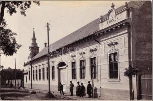 ~1906 Hódmezővásárhely, Ágostai hitvallású evangélikus Mayerfy József és neje Ollik Emília iskola, épült 1905. év. photo (EK)