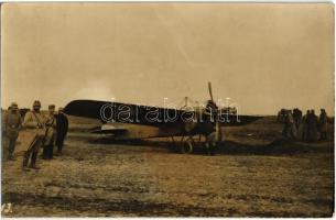 Osztrák-magyar tisztek egy harctérre leszállt repülőgépet vizsgálnak / WWI Austro-Hungarian K.u.K. military, officers investigating a military aircraft landed on the battlefield. photo