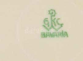 Bavaria csészék süteményes tányérral és egy eltérő mintás csésze alj, apró kopásnyomokkal, matricása...