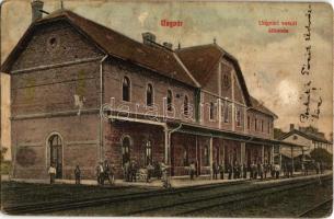 Ungvár, Uzshorod, Uzhorod; vasútállomás / Bahnhof / railway station (kopott felület / worn surface)
