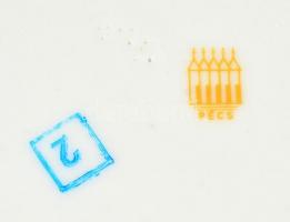 Zsolnay szőlőleveles hiányos étkészlet, matricás, jelzett, apró kopásnyomokkal, összesen:23 db