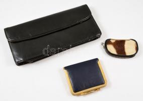 Fekete bőr színházi táska, fekete bőr pénztárca, és kulcstartó, 13x28 cm és 10x6 cm közötti méretben.