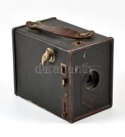 cca 1935 Agfa Box 44 fényképezőgép, kissé kopottas állapotban / Vintage Agfa box camera, in slightly worn condition