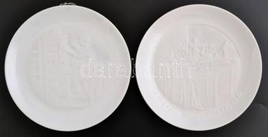 Herendi Porcelángyár emléktál ( 2db), biszkvit/fehér mázas, hibátlan, jelzett, d: 15 cm (2×)