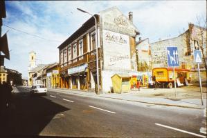 cca 1979 Kecskemét, várostörténeti jelentőséggel bíró felvételek, 146 db vintage színes diapozitív kép, 24x36 mm