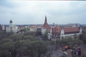 cca 1979 Kecskemét, várostörténeti jelentőséggel bíró felvételek, 146 db vintage színes diapozitív k...