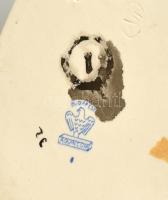 Hollóházi csikós legény népviseletben, kézzel festett, jelzett, apró kopásnyomokkal, m: 26,5 cm