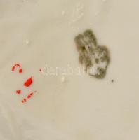 Zsolnay lány könyvel, kézzel festett, jelzett, apró kopásnyomokkal, m: 17,5 cm