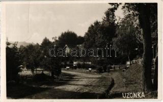 1943 Uzonka, Uzonkafürdő, Ozunca; fürdő látképe, sétány. Borbáthné Jakó Emília fényképész felvétele / spa promenade, bathing house