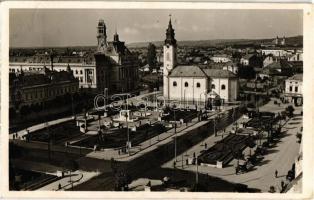 Nagyvárad, Oradea; Szent László tér, Fonciere biztosító, Gyógyszertár, Bodor László üzlete / square, insurance company, pharmacy, shops (EK)