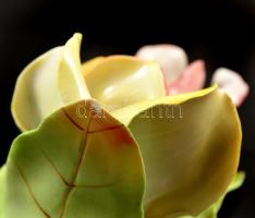 Aquincumi rózsák, kézzel festett, jelzett, apró lepattanásokkal, m: 5 cm