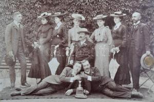 cca 1900 Fiatalurak, és mulató társaság, fotó kartonon, változó állapotban, az egyik karton sérült, ...