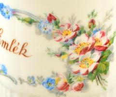 Zsolnay virágos emlékbögre, matricás, jelzett, kopásokkal, d: 8 cm