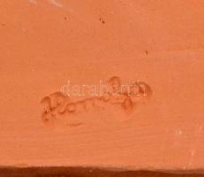 5 db lovas témájú kerámia fali dísz, különböző méretekben, kis hibákkal