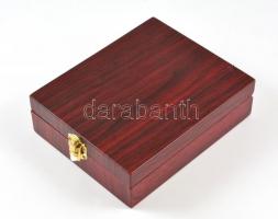 Bornyitó készlet, eredeti dobozában, a dobozon kis sérüléssel, 17×14×5 cm