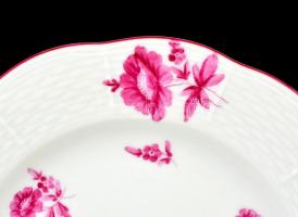 Herendi virágmintás süteményes tálak, 6 db, kézzel festett, jelzett, kis kopásnyomokkal, d: 16 cm