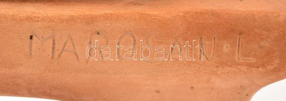 Marosán László (1916-1991): Ülő nő, terrakotta, jelzett, kopott, m: 27 cm