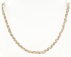 Ezüst(Ag) fonott nyaklánc, jelzés nélkül, h: 41 cm, nettó: 3,4 g