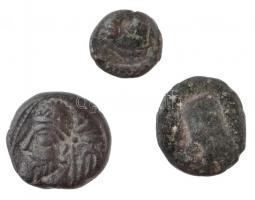 Párthus Birodalom 3db klf rézpénz T:2-,3 Parthian Empire 3pcs of diff copper coins C:VF,F